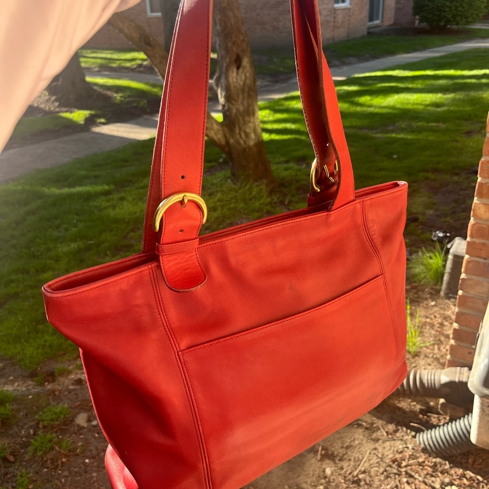 Vintage Coach Soho Zip XL Leather Tote